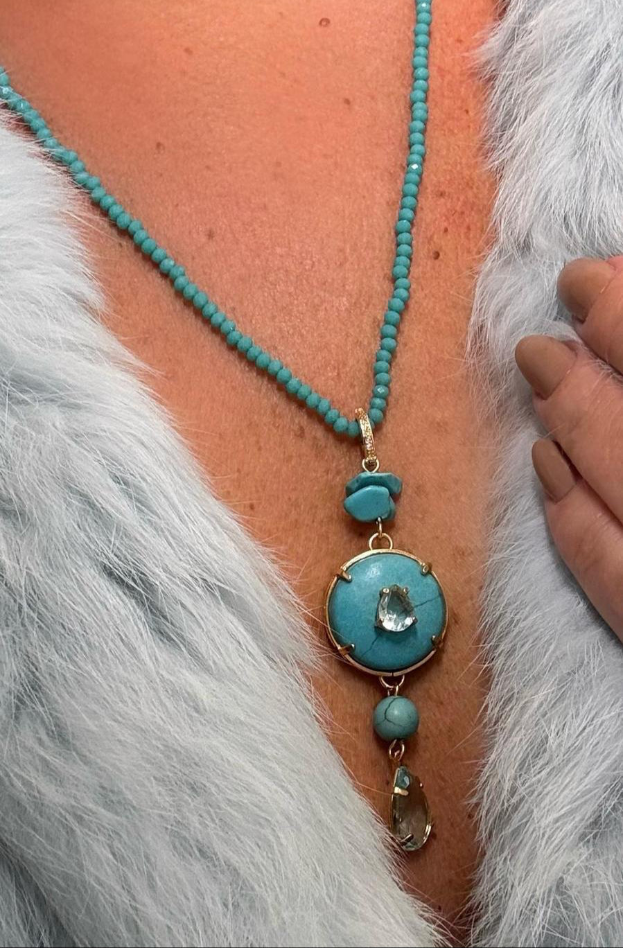 Gravata Alice Com Pedra Natural Azul Turquesa